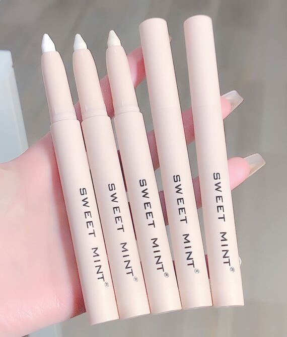 Crouching Silkworm Eyeliner Pen – Brightening Eye Makeup